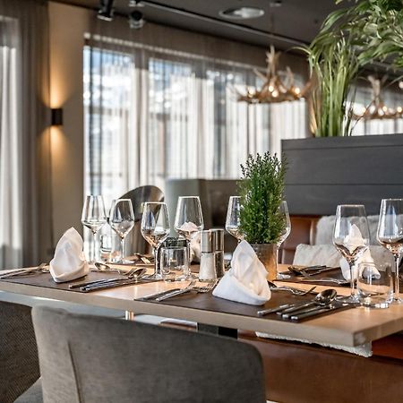 Alpenparks Hotel & Apartment Arlberg Warth Mit Pool Екстер'єр фото