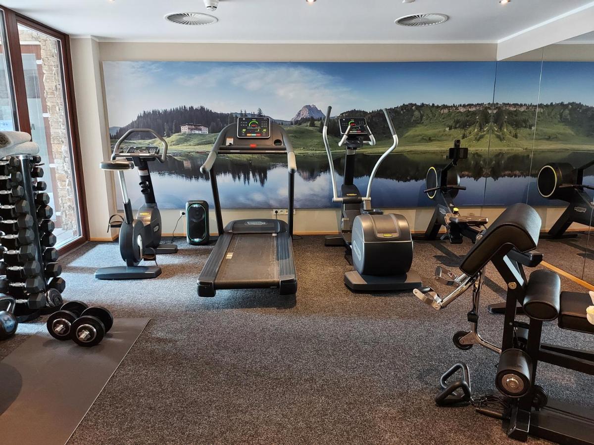 Alpenparks Hotel & Apartment Arlberg Warth Mit Pool Екстер'єр фото
