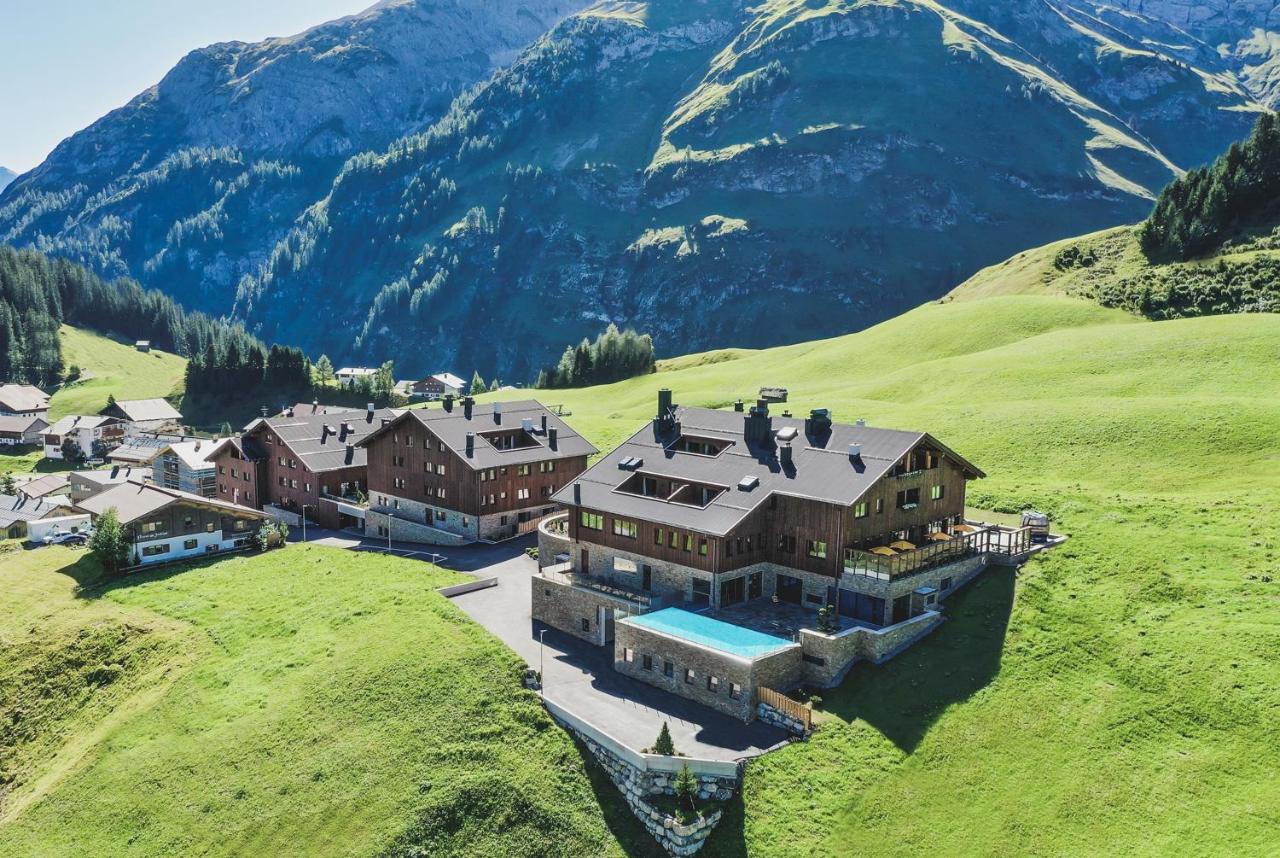Alpenparks Hotel & Apartment Arlberg Warth Mit Pool Екстер'єр фото