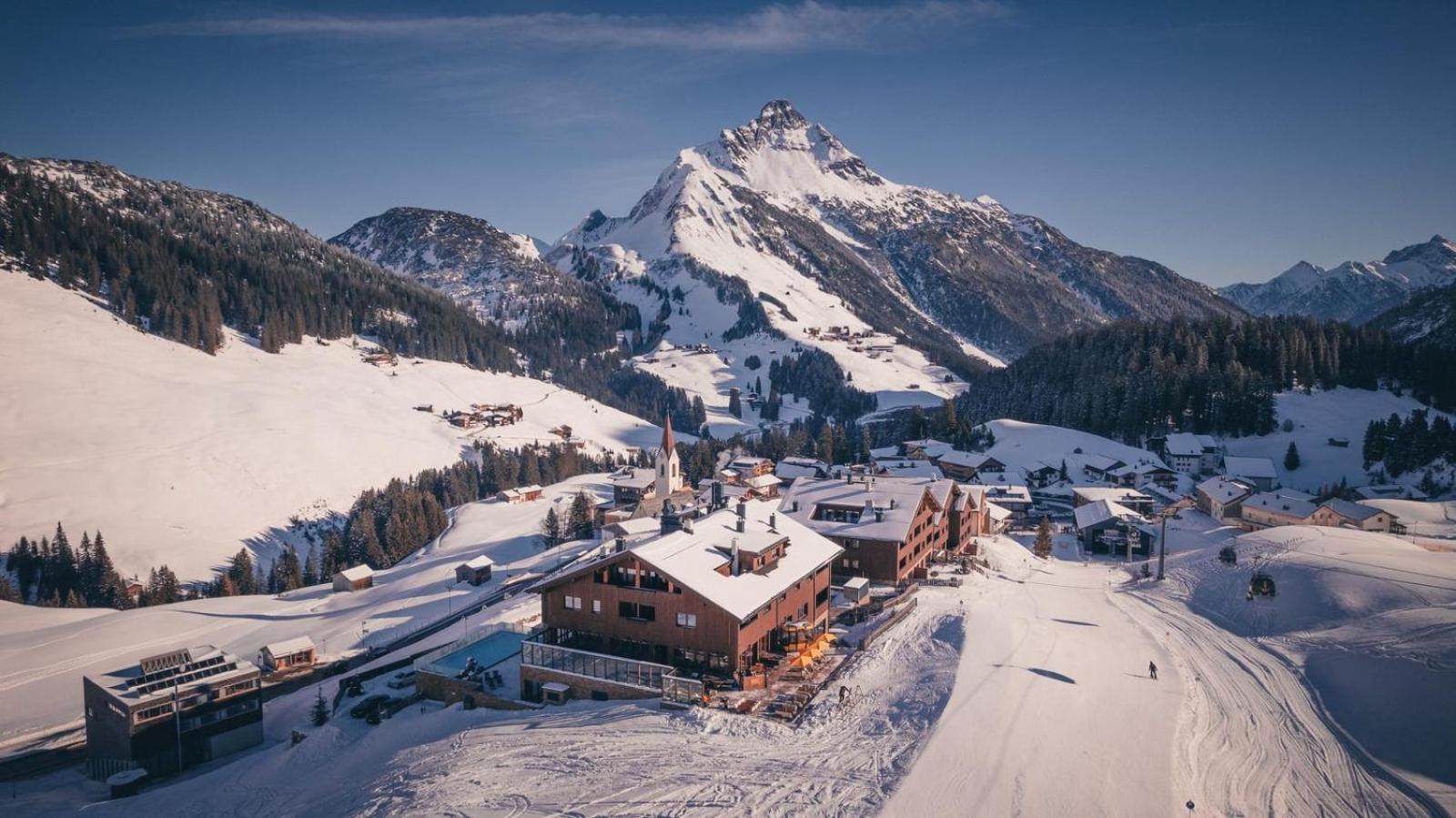 Alpenparks Hotel & Apartment Arlberg Warth Mit Pool Екстер'єр фото