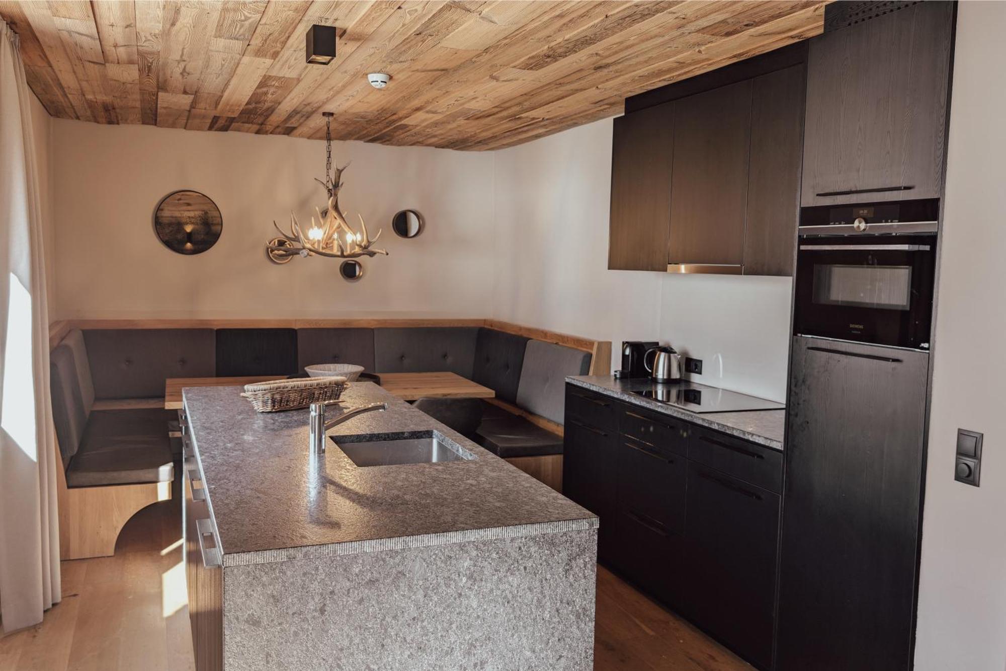 Alpenparks Hotel & Apartment Arlberg Warth Mit Pool Екстер'єр фото