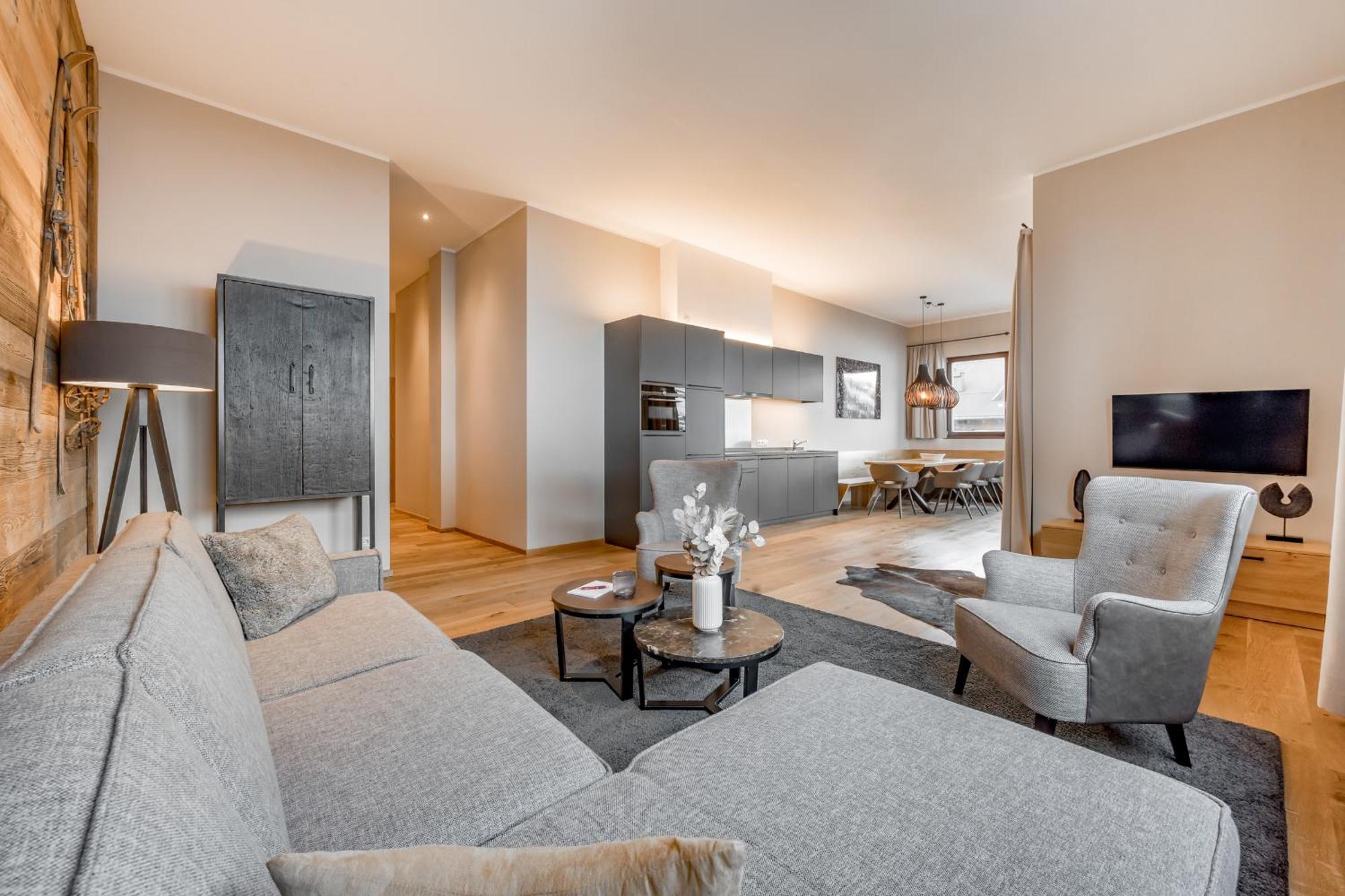 Alpenparks Hotel & Apartment Arlberg Warth Mit Pool Екстер'єр фото
