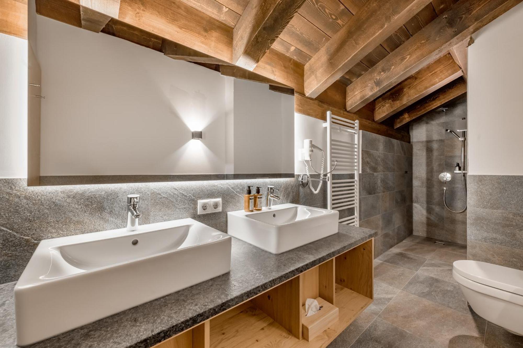 Alpenparks Hotel & Apartment Arlberg Warth Mit Pool Номер фото