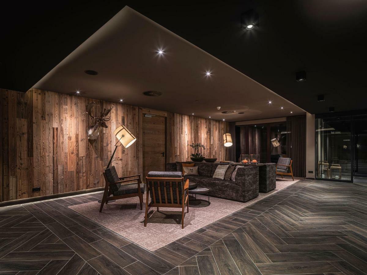 Alpenparks Hotel & Apartment Arlberg Warth Mit Pool Екстер'єр фото